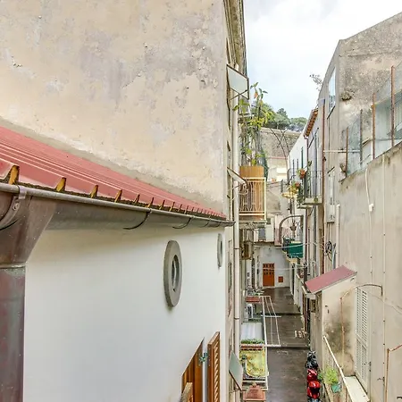 Lipari City Centre Apartmán